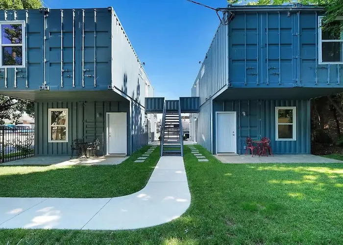 Experience The Unique Re-Nu Shipping Container #2